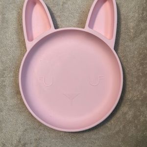 Bunny head shaped plate
